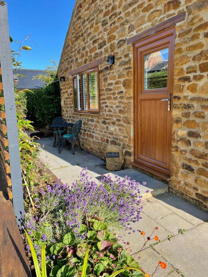 Honeysuckle Cottage - Hillside Holiday Cottages, Cotswolds Warmington Dış mekan fotoğraf